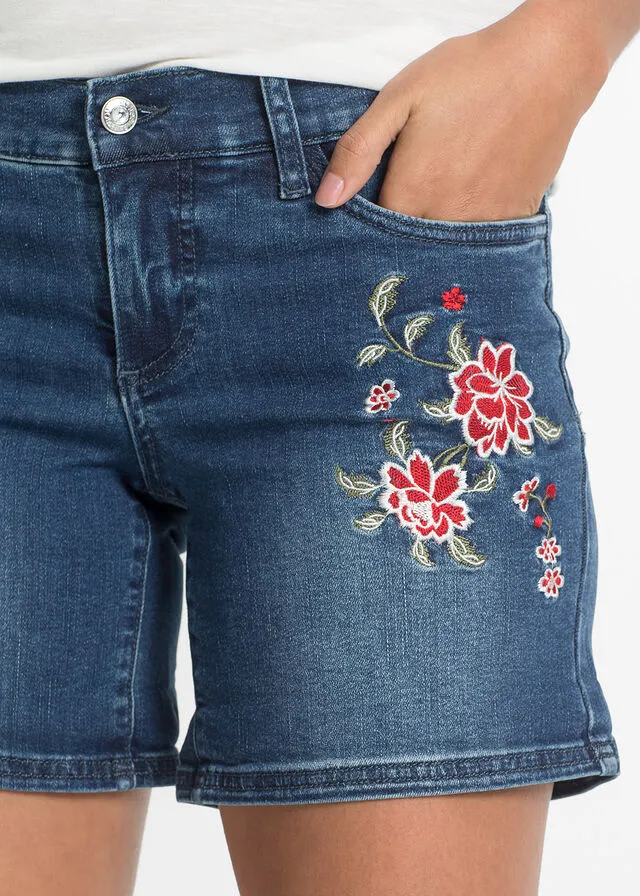 Pantalón corto vaquero con bordado Azul de flores